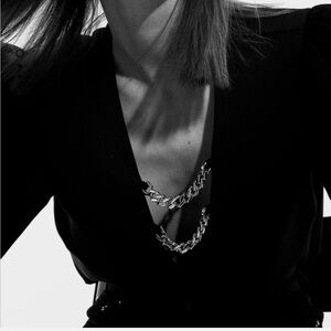 ZARA Chain Detail Top